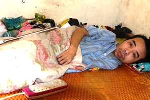 44 năm liệt giường không nơi nương tựa