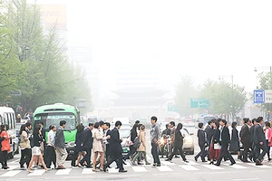 Ô nhiễm không khí do bụi mịn đang ngày càng trở nên nghiêm trọng tại Seoul, Hàn Quốc