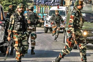 Lực lượng an ninh Ấn Độ tại bang Jammu và Kashmir. Ảnh: DNA INDIA 