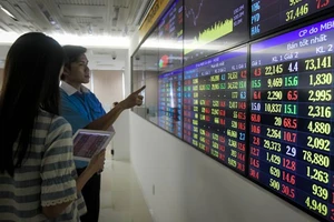 2 phiên giao dịch đầu xuân Canh Tý: Thị trường chứng khoán Việt Nam mất gần 8,5 tỷ USD