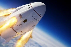 SpaceX đưa 3 khách lên ISS năm 2021