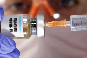 Bộ Quốc phòng Nga thử nghiệm vaccine ngừa virus SARS-CoV-2