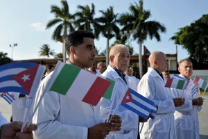 Đoàn bác sĩ quốc tế Cuba được đề cử Nobel Hòa bình