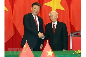 Tổng Bí thư, Chủ tịch nước Nguyễn Phú Trọng (phải) và Tổng Bí thư, Chủ tịch nước Trung Quốc Tập Cận Bình. Ảnh: TTXVN