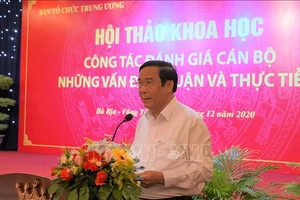 Đồng chí Nguyễn Thanh Bình, Ủy viên Ban chấp hành Trung ương Đảng, Phó Trưởng ban Thường trực Ban Tổ chức Trung ương phát biểu khai mạc Hội thảo. Ảnh: TTXVN