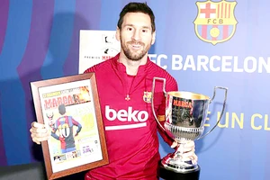 Lionel Messi vừa nhận danh hiệu Pichichi (Vua phá lưới La Liga) của mùa giải 2019-2020