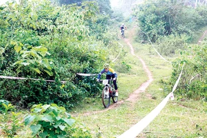 Đường đua xe đạp địa hình tại tỉnh Hòa Bình sẽ được nâng cấp chuẩn bị cho SEA Games 31. Ảnh: P.MINH