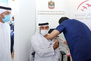 Tỷ lệ tiêm vaccine Covid-19 tại UAE là 117 liều/100 dân