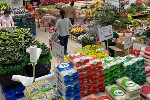 Hàng hóa dồi dào, phong phú tại một siêu thị ở quận 7. Ảnh: HOÀNG HÙNG