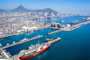 Nam Phi: Hệ thống cảng container tê liệt vì bị tấn công mạng