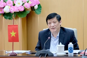 GS.TS Nguyễn Thanh Long, Bộ trưởng Bộ Y tế Việt Nam tại buổi hội đàm ở điểm cầu Bộ Y tế. Nguồn: COVID19.GOV.VN