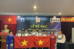Việt Nam giành 2 huy chương vàng cuộc thi IOAA