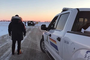 Cảnh sát Hoàng gia Canada có mặt tại hiện trường nơi phát hiện 4 người chết gần biên giới Mỹ - Canada. Ảnh: RCMP
