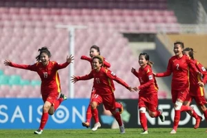 Chủ tịch nước tặng Huân chương Lao động cho đội tuyển bóng đá nữ quốc gia