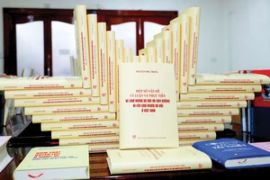 Cuốn sách "Một số vấn đề lý luận và thực tiễn về chủ nghĩa xã hội và con đường đi lên chủ nghĩa xã hội ở Việt Nam" là tài liệu có giá trị lý luận và thực tiễn sâu sắc
