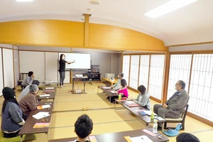Một hội thảo về thanh lọc kỹ thuật số được tổ chức tại tỉnh Kagawa, Nhật Bản