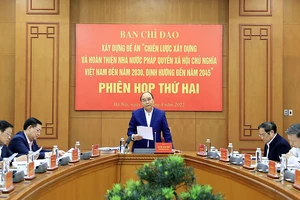 Chủ tịch nước Nguyễn Xuân Phúc phát biểu tại phiên họp