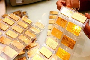 Đề xuất xóa bỏ độc quyền sản xuất vàng miếng