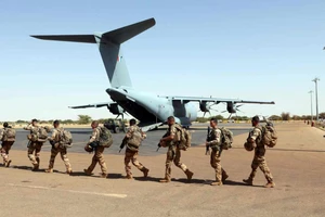 Pháp hoàn tất rút quân khỏi Mali