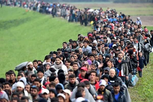 Hy Lạp yêu cầu EU chia sẻ gánh nặng người nhập cư
