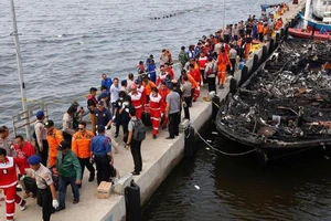 Cháy tàu ở Indonesia, 14 người đã thiệt mạng
