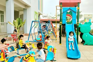 Trường mẫu giáo Suối Trầu (Khu tái định cư sân bay Long Thành) được đầu tư các thiết bị phục vụ nhu cầu vui chơi của trẻ