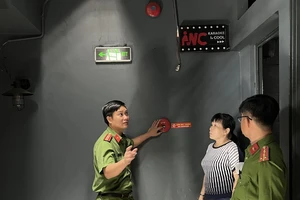 Công an TPHCM gỡ vướng về PCCC cho cơ sở karaoke 