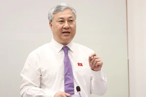 Ủy viên Thường trực Ủy ban Tài chính - Ngân sách Trần Văn Lâm