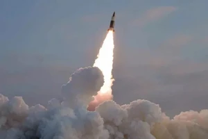 Hàn Quốc đầu tư lớn cải tiến tên lửa nội địa