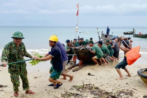 Thừa Thiên Huế, Quảng Nam tổ chức cấm biển, quản lý chặt tàu thuyền ra khơi