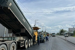 Đường ĐT 787B qua địa bàn thị xã Trảng Bàng (Tây Ninh) đang được hoàn thiện