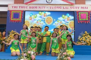 Học sinh tiểu học hào hứng tham gia các hoạt động tại ngày hội "Em yêu sử Việt"