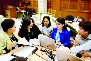 Một lớp bồi dưỡng kỹ năng dành cho giáo viên ở Bangkok, Thái Lan do UNESCO tài trợ