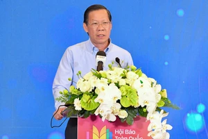 Chủ tịch UBND TPHCM Phan Văn Mãi: Mong báo chí cùng TPHCM giải bài toán phát triển trong hành trình đi lên