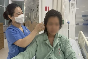 Người phụ nữ ở huyện Thanh Trì, Hà Nội bị sét đánh cách đây gần 1 tuần đang hồi phục sức khỏe