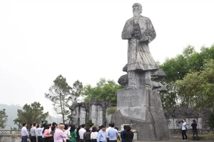 Nhiều hoạt động kỷ niệm 300 năm Ngày sinh Hải Thượng Lãn Ông Lê Hữu Trác