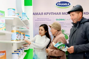 Ảnh chụp tại hội chợ Hàng Việt Nam chất lượng cao tại Liên Bang Nga. Sản phẩm của Vinamilk hiện cũng có mặt ở hơn 40 nước trên thế giới