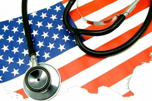 Thêm 22 triệu người Mỹ không có bảo hiểm y tế