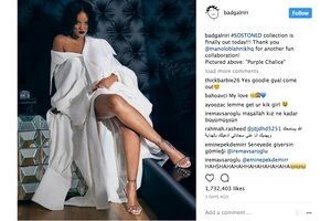Rihanna chọn một thiết kế ngoại khổ, màu trắng của NTK Công Trí để chụp ảnh quảng cáo cho bộ sưu tập giày của mình. Ảnh được đăng trên Instagram của Rihanna