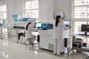 Khoa Xét nghiệm Bệnh viện Hoàn Mỹ Sài Gòn đã đón nhận chứng chỉ ISO 15189:2012 về xét nghiệm lâm sàng tiêu chuẩn quốc tế