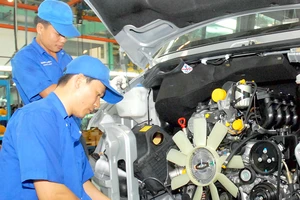 Tiếp tục sản xuất ô tô “made in Vietnam”: Giấc mơ có thành hiện thực?