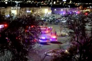 Mỹ: Xả súng tại siêu thị, ít nhất 2 người thiệt mạng