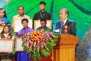 Phó Thủ tướng Thường trực Chính phủ Trương Hòa Bình phát biểu tại lễ tuyên dương. Ảnh: VGP