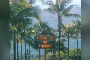  Nhân viên bấm nhầm nút báo động tấn công tên lửa, người dân Hawaii hoảng loạn