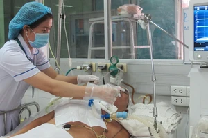 Bệnh nhân đang điều trị uốn ván tại BV Bệnh nhiệt đới TPHCM
