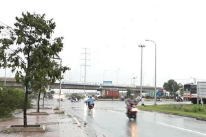 Đẩy nhanh tiến độ xây dựng đường Nguyễn Duy Trinh