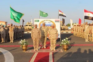 Lực lượng Ai Cập và Saudi Arabia tham gia cuộc tập trận quân sự chung "Tabuk 4" ở Ai Cập, ngày 10-10. Ảnh: Ahram