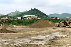 Một công trường khai thác cát tại Khánh Hòa gây biến dạng môi trường