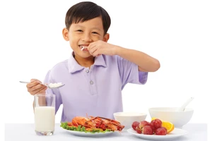 Cải thiện dinh dưỡng cho 12.000 trẻ em