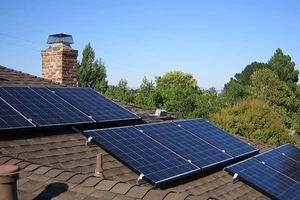 Phát triển điện mặt trời trên mái nhà